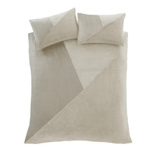 Load image into Gallery viewer, Cosy Larsson Fleece Duvet Set - Natural