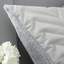 Load image into Gallery viewer, So Soft Velvet Zig Zag Pinsonic Cushion Cover