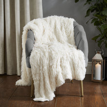Load image into Gallery viewer, Cuddly Blanket - Cream

