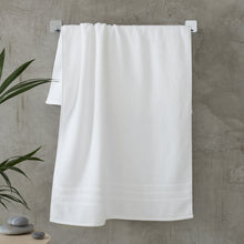 Load image into Gallery viewer, Zero Twist Towel Range - White
