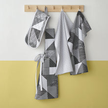 Load image into Gallery viewer, Larsson Geo Tea Towel Pair - Grey
