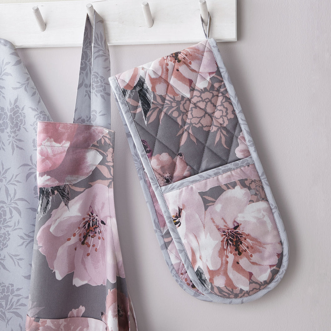 Dramatic Floral Oven Glove