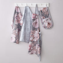 Load image into Gallery viewer, Dramatic Floral Oven Glove
