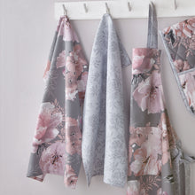 Load image into Gallery viewer, Dramatic Floral Tea Towel Pair
