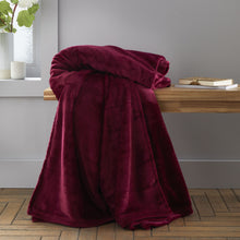Load image into Gallery viewer, Raschel Velvet Touch Throw - Red
