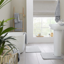 Load image into Gallery viewer, Anti-Bacterial 6 Piece Towel Bale - Silver
