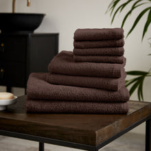 Load image into Gallery viewer, Quick Dry 8 Piece Towel Bale - Chocolate
