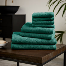 Load image into Gallery viewer, Quick Dry 8 Piece Towel Bale - Forest Green
