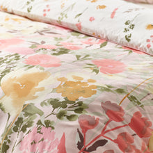 Load image into Gallery viewer, Countryside Floral Duvet Set - Pink
