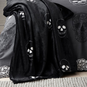 Skulls Throw