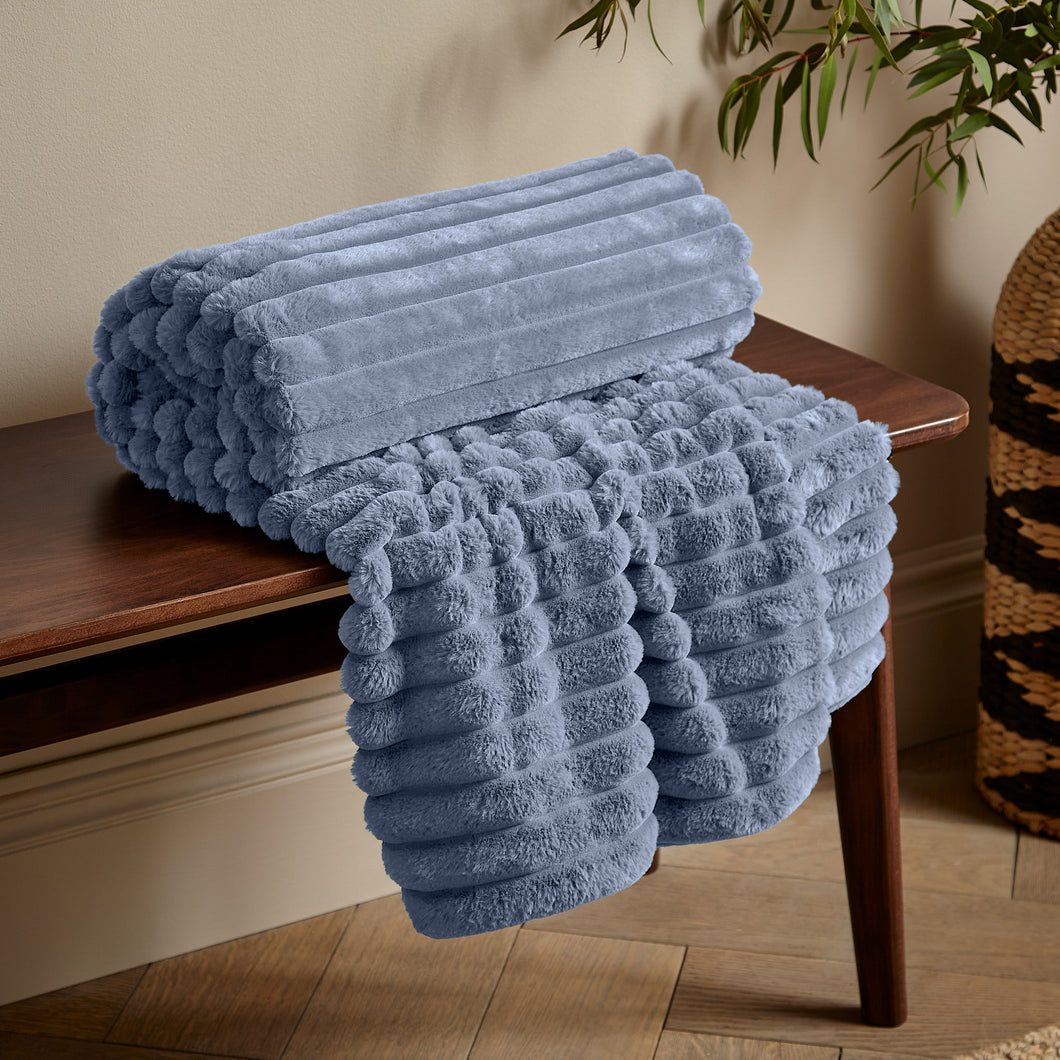 Cosy Ribbed Throw - Lansfield Blue