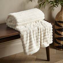 Load image into Gallery viewer, Cosy Ribbed Throw - Cream
