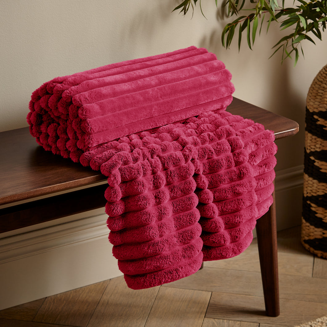 Cosy Ribbed Throw - Hot Pink