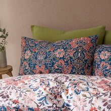Load image into Gallery viewer, Keera Floral Duvet Set
