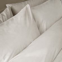 Load image into Gallery viewer, Kingsley Matt Velvet Duvet Set - Cream
