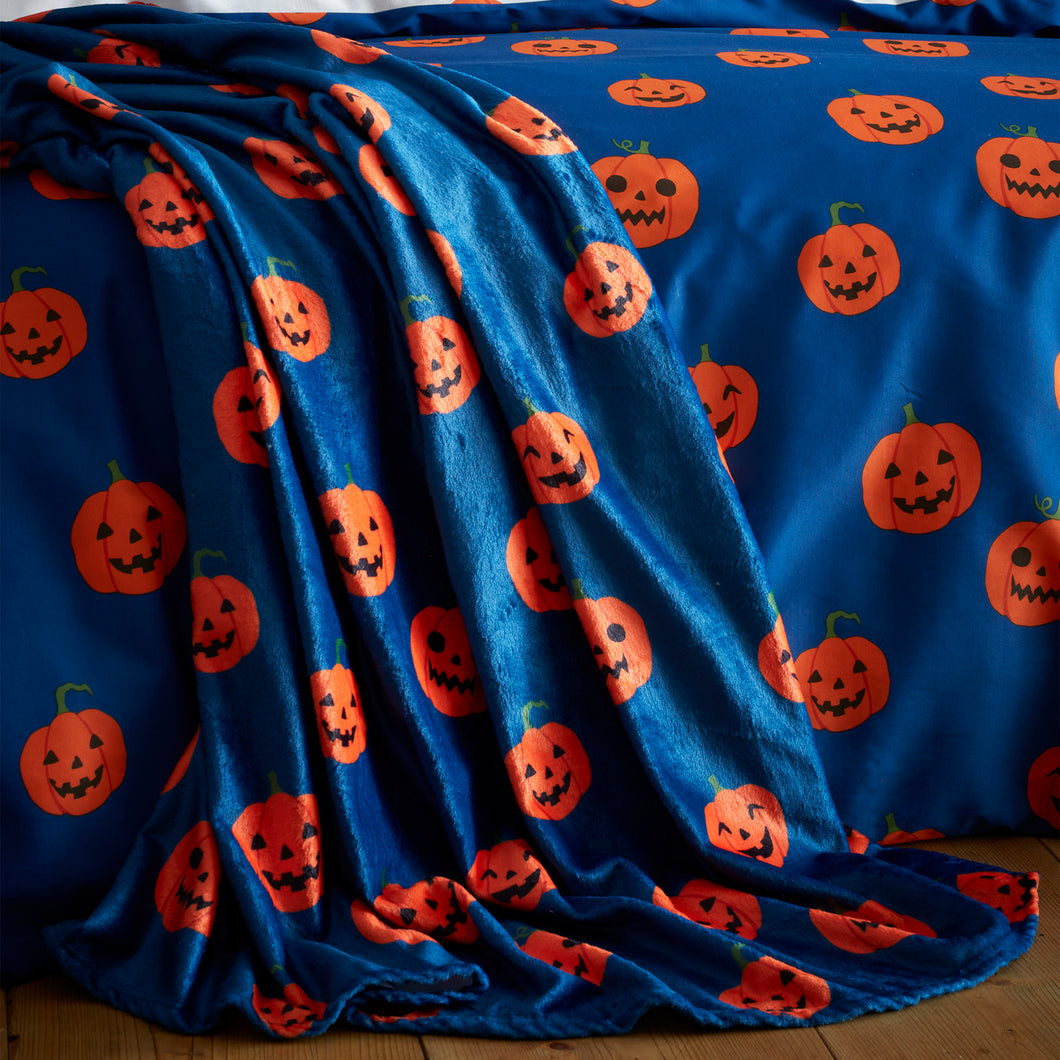 Halloween Pumpkins Throw