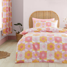 Load image into Gallery viewer, Retro Daisy Duvet Set
