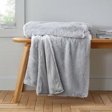 Load image into Gallery viewer, Glamour Fur Throw - Silver
