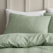 Load image into Gallery viewer, Heatset Wave Duvet Set - Mint Green
