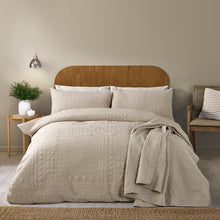 Load image into Gallery viewer, Folkstone Geo Duvet Set - Natural
