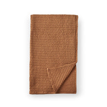 Load image into Gallery viewer, Jaipur Waffle Throw - Caramel
