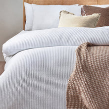 Load image into Gallery viewer, Chunky Waffle Duvet Cover Set - White

