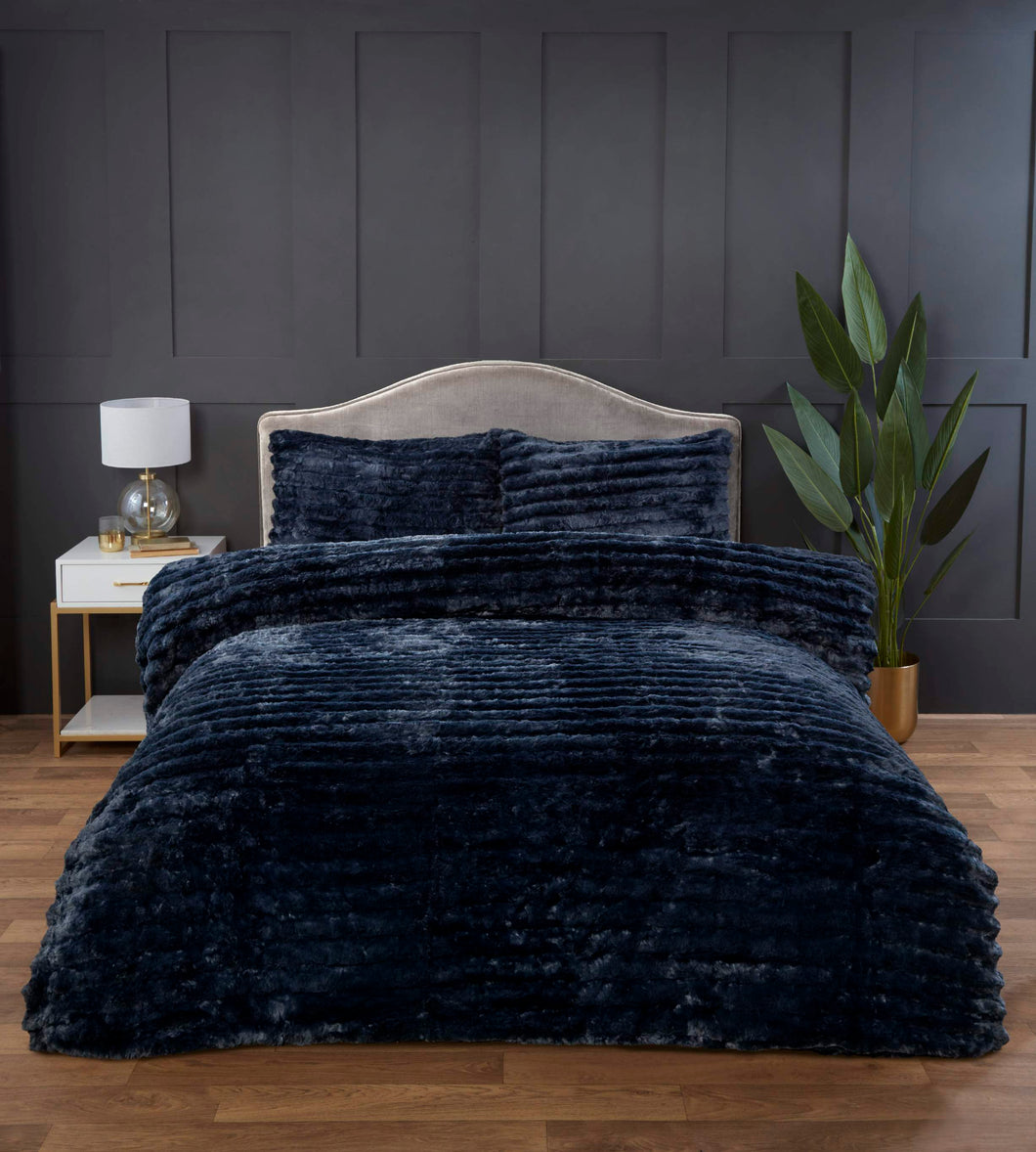 Ribbed Faux Fur Duvet Set - Charcoal