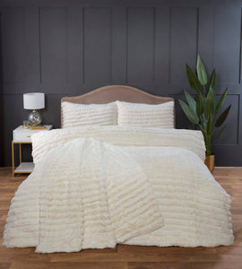 Ribbed Faux Fur Duvet Set - Cream