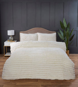 Ribbed Faux Fur Duvet Set - Cream