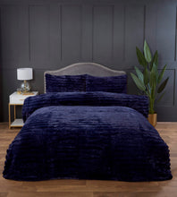 Load image into Gallery viewer, Ribbed Faux Fur Duvet Set - Navy
