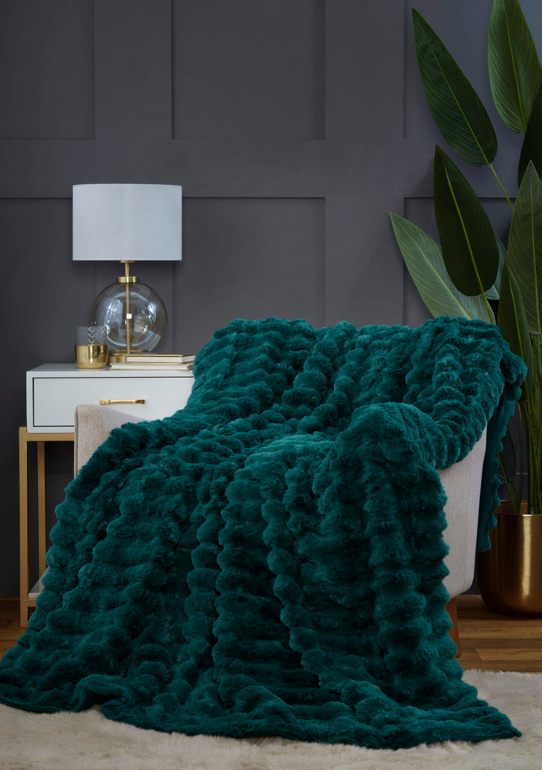 Chunky Ribbed Faux Fur Blanket - Green