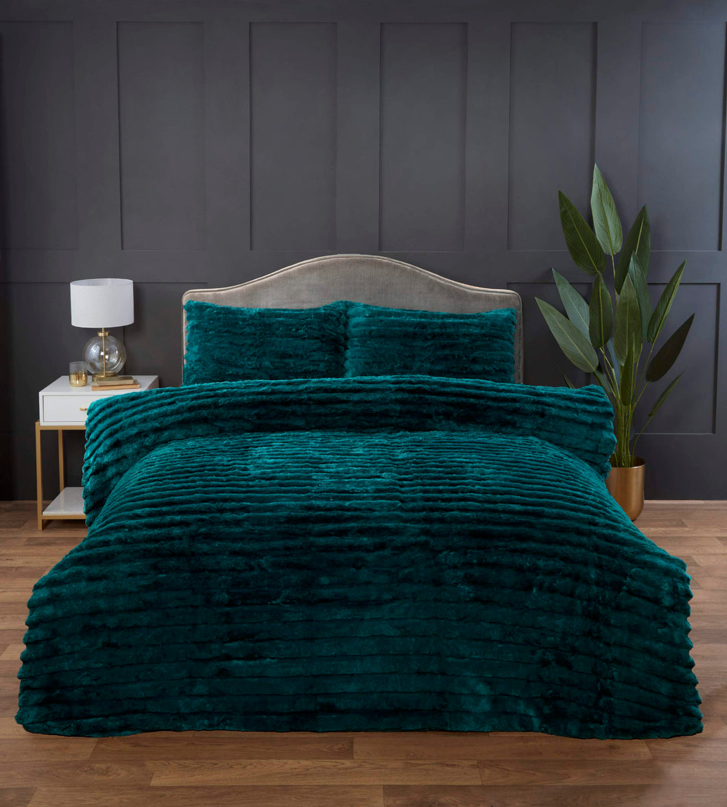 Ribbed Faux Fur Duvet Set - Green