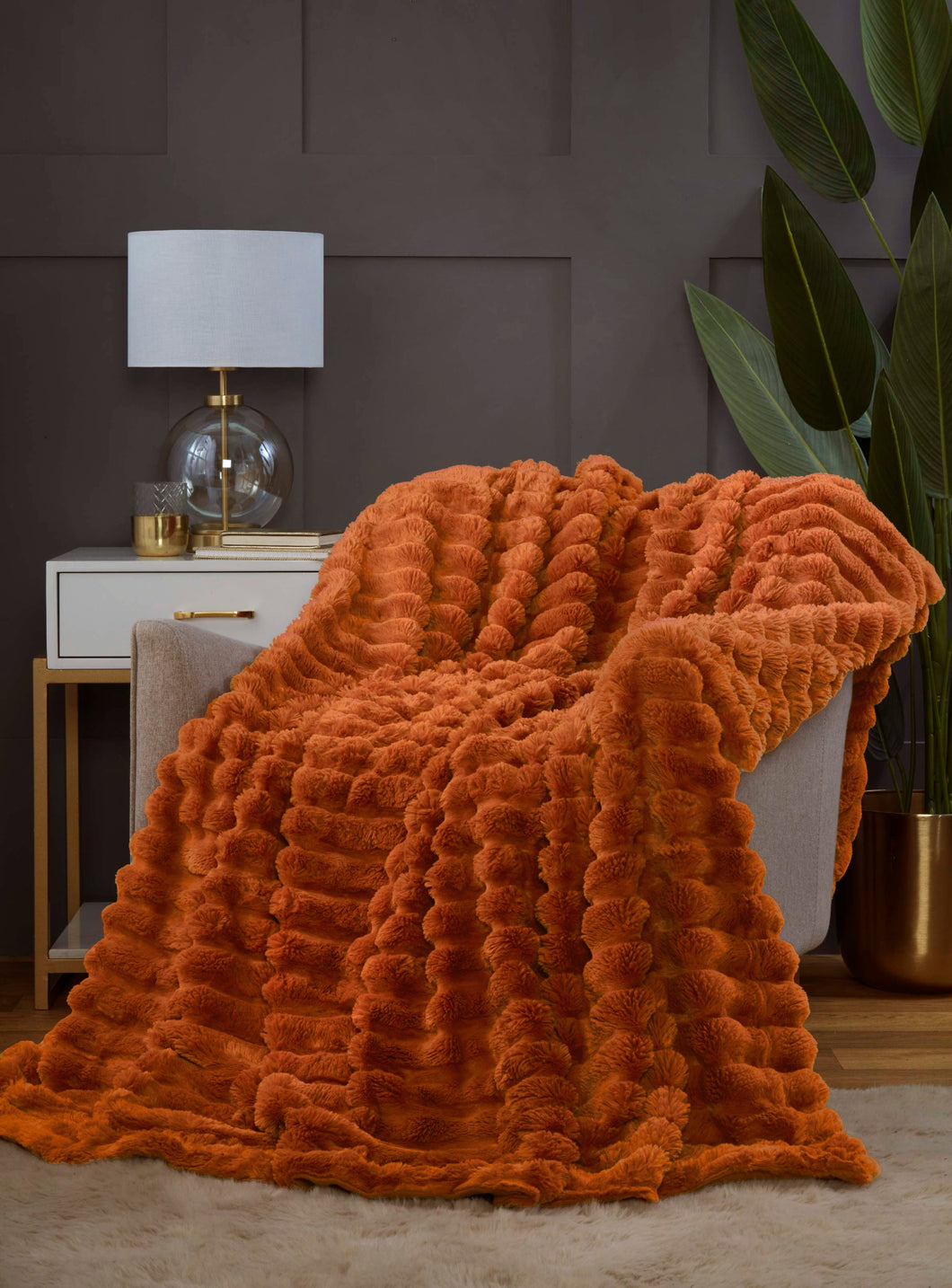 Chunky Ribbed Faux Fur Blanket - Rust