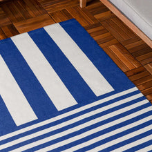 Load image into Gallery viewer, Deck Stripe Printed Indoor/Outdoor Outdoor Rug - White/Blue
