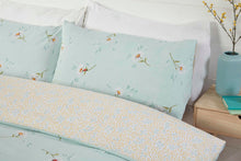 Load image into Gallery viewer, Daisy Duvet Set
