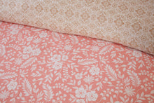 Load image into Gallery viewer, Eleanor Duvet Set - Pink
