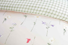 Load image into Gallery viewer, Niamh Duvet Cover and Fitted Sheet Set
