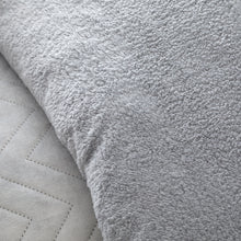 Load image into Gallery viewer, So Soft Velvet Zig Zag Pinsonic Duvet Set
