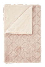 Load image into Gallery viewer, Cosy Diamond Throw - Blush
