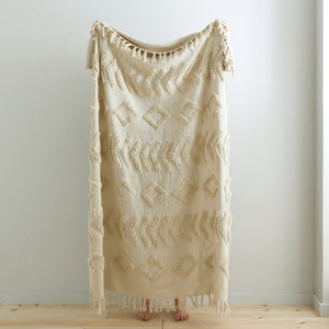 Kabeli Tufted Ecru Throw