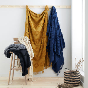 Kabeli Tufted Ecru Throw