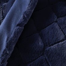 Load image into Gallery viewer, Cosy Diamond Throw - Navy
