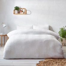 Load image into Gallery viewer, *Chevron White Cotton Duvet Set (SINGLE)
