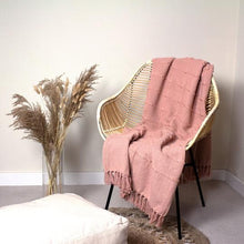 Load image into Gallery viewer, Motti Blush Pink Throw
