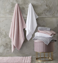 Load image into Gallery viewer, Pom Pom Blush Towel Range
