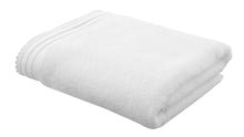 Load image into Gallery viewer, Pom Pom White Towel Range
