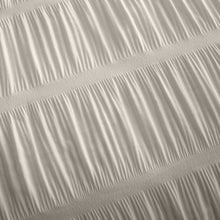 Load image into Gallery viewer, Seersucker Duvet Set - Natural
