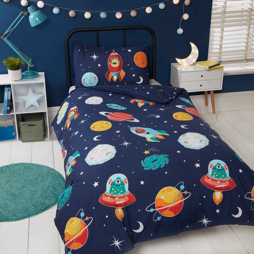Space and Aliens Glow in The Dark Duvet Set