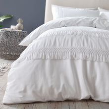 Load image into Gallery viewer, *Izmir Tassel White Duvet Set (DOUBLE AND SUPER KING)
