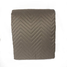 Load image into Gallery viewer, Quilted Bed Throw - Taupe
